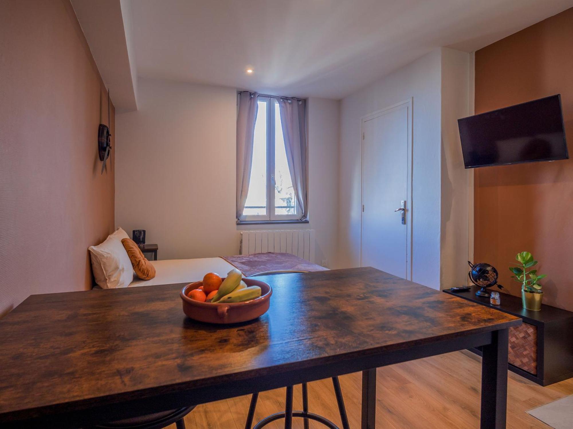 Le Cosy Shelby Proche Gare 150M Apartment Villefranche-sur-Saône Екстериор снимка